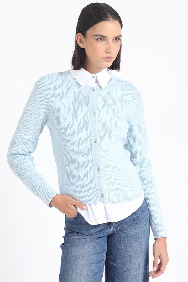 CARDIGAN TEJIDO PUNTO FANTASIA, CELESTE