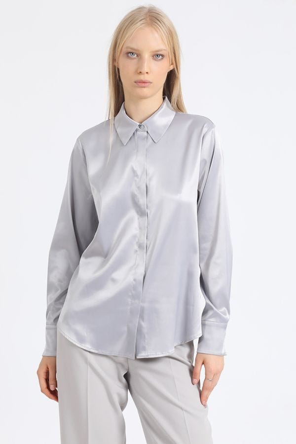 BLUSA BASICA SATIN, GRIS