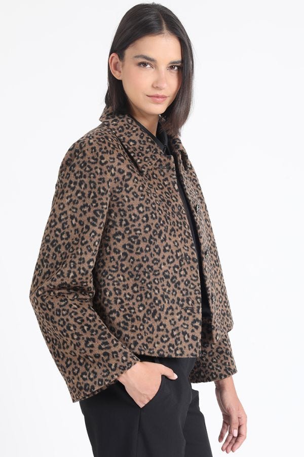CHAQUETA SEMI RECTA FANTASIA ANIMAL PRINT, NEGRO