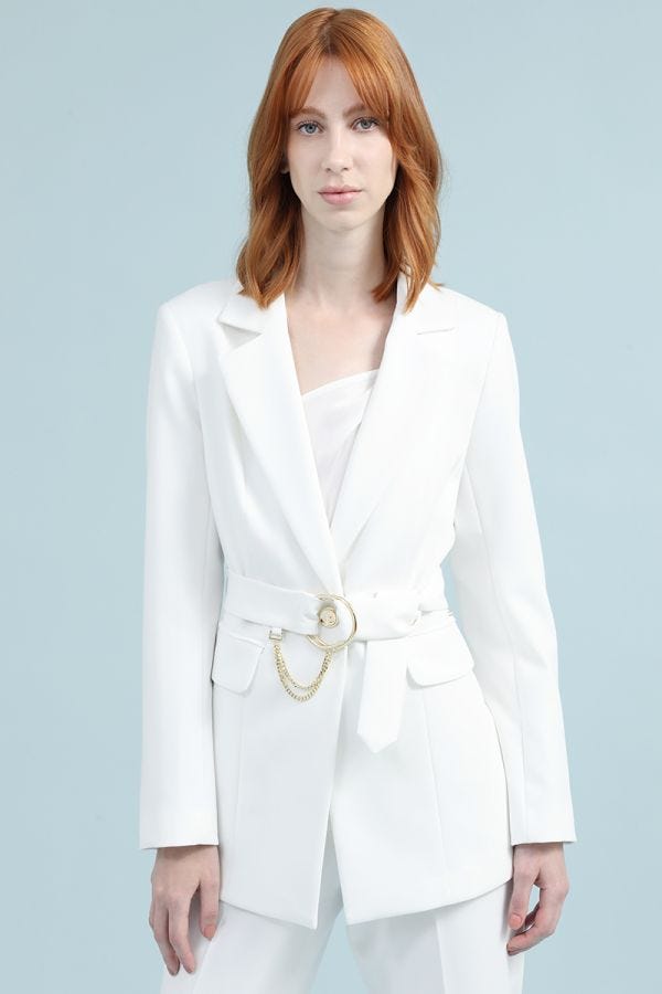 BLAZER LARGO ENTALLADO CON CINTURON, CRUDO