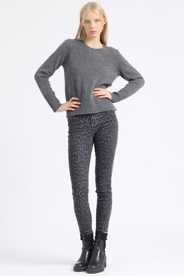 PANTALON PITILLO TIRO MEDIO, ESTAMPADO 
