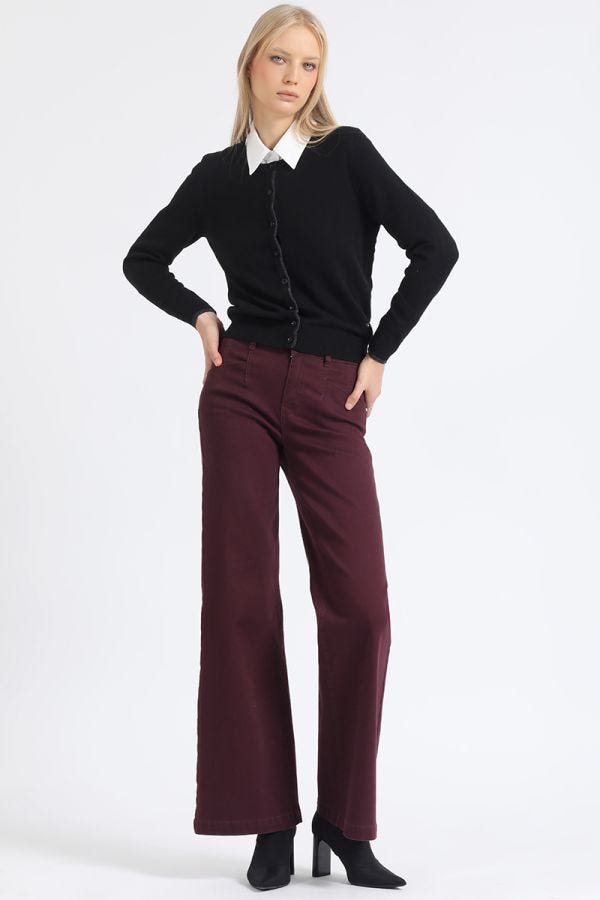 JEANS PALAZZO COLOR, TIRO MEDIO, VINO